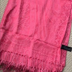 Pink shawl